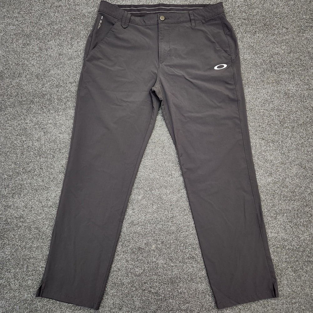 Y2k Oakley  Men's 36x32 Black Regular Fit Golf Performance Pants Skull Line